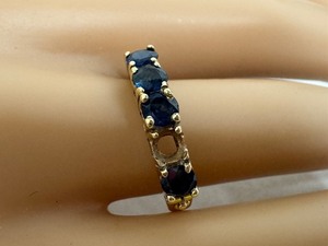 lot 67R image: 14k Gold Sapphire Ring with Missing Stone, Size 7.5