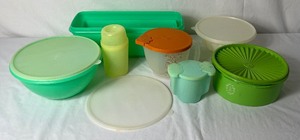lot 68 image: Vintage Tupperware Collection