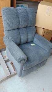 lot 4 image: LazyBoy Gray Recliner