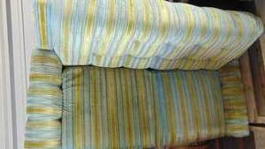 lot 36 image: Vintage Loveseat in Good Condition