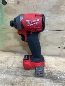 lot 26 image: MILWAUKEE M18 (2853-20) 14 Impact Driver (Tool Only)