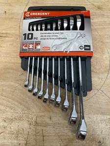lot 98 image: 10-Piece Combination Wrench Set Crescent Model # CCWS3-05 - 05022518.40