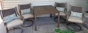 Outdoor Patio 40" Dining Table and 4 Swivel Dining Chairs with Cushions & Pillows