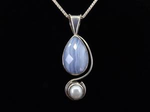lot 3 image: .925 Sterling Silver Pearl Accented Blue Lace Agate Pendant Necklace