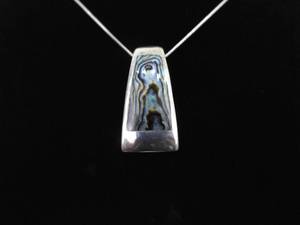 lot 14 image: .925 Sterling Silver Inlayed Abalone Pendant Necklace