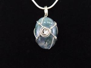 lot 21 image: .925 Sterling Silver Moss Agate Pendant Necklace