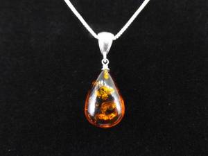 lot 27 image: .925 Sterling Silver Amber Drop Pendant Necklace