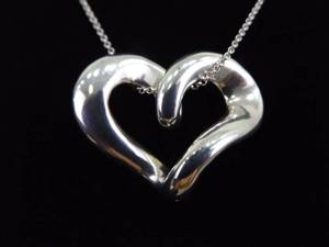 lot 39 image: .925 Sterling Silver Heart Pendant Pendant Necklace