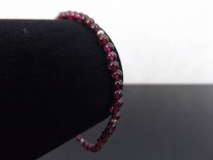 lot 41 image: .925 Sterling Silver Clasp Amethyst Bead Bracelet