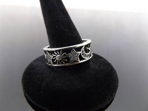 lot 49 image: NEW .925 Sterling Silver Sapphire Crystal Accented Stars Sun Moon Band Ring Size 9