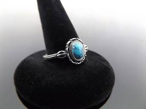 lot 50 image: NEW .925 Sterling Silver Howlite Cabochon Ring Size 8