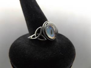 lot 55 image: NEW .925 Sterling Silver Moonstone Cabochon Crystal Celtic Ring Size 7
