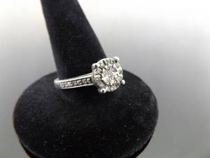 lot 72 image: .925 Sterling Silver Diamond Accented Ring Size 7