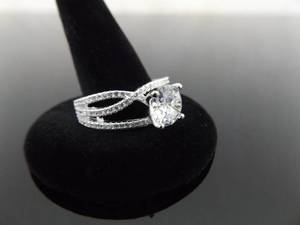 lot 74 image: NEW .925 Sterling Silver Zirconia Ring Size 10