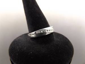 lot 81 image: .925 Sterling Silver Zirconia Crossover Band Ring Size 7