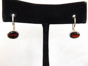 lot 92 image: NEW .925 Sterling Silver Garnet Hook Latch Earrings