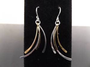 lot 98 image: New .925 Sterling Silver Gold Accented Leaf Dangle Hook Earrings