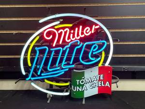lot 106 image: Miller Lite Tomate Una Chela neon