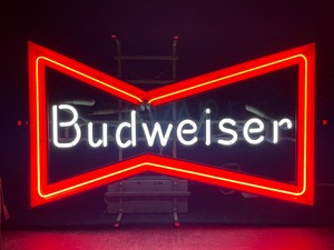 lot 51 image: Budweiser bow tie neon sign