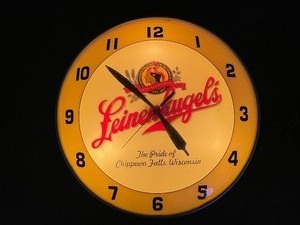 lot 89 image: Leinies, Leinenkugels internally lit clock
