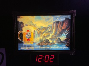 Old Style "Waterfall", light up with clock