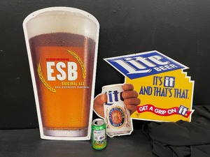 lot 132 image: Red Hook ESB and Miller Lite tin tackers, Lot of 2, NOS