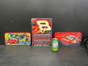 lot 135 image: Lot of 3 tin NASCAR items #24 Jeff Gordon and Dale Jr #8
