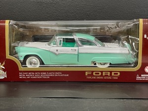 Ford Fairlane 1955 Crown Victoria die cast metal car, IOB