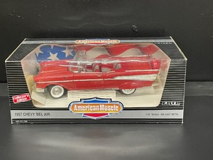 lot 139 image: Ertl American Muscle 1957 Chevy Bel Air 118 scale model car, IOB