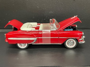 lot 140 image: 1954 Chevy Bel Air convertible, 118 scale model car, Die Cast Metal
