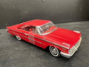 lot 141 image: 1963 Ford Galaxie 500, 118 scale model car