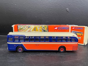 lot 154 image: Corgi Classics Lionel City diecast model GM Bus, IOB