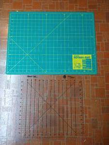 lot 2 image: Olfa Rotary Cutting May & 12x12 June Taylor Cutting Guide