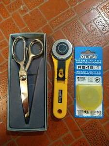 lot 7 image: Olfa 45mm Rotary Cutter & Gingher Pinking Shears