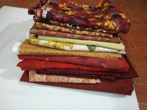 lot 25 image: Twelv Pieces Cotton Materials 1-2 Yards Each