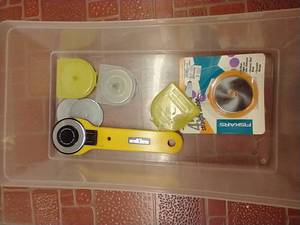 lot 78 image: Olfa 45mm Rotary Cutter w Extra Blades