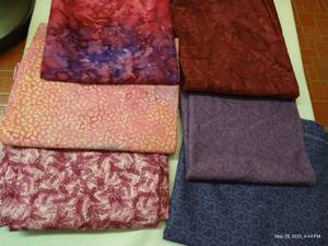 lot 109 image: Six Pieces Cotton Fabrics, 2 Yards Each