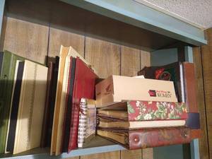 lot 124 image: Shelf of Antique & Vintage Photo Albums