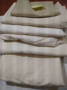 lot 142 image: Lot of Neutral Quilt Backing, 3 yards Each