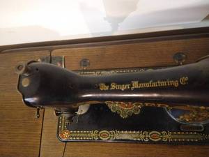 Beautiful Antique Treadle Singer Sewer w/ Desk- Works!