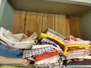 lot 155 image: Top Shelf Misc Vintage Fabrics