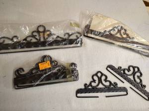 lot 168 image: Vintage Metal Scandinavian-Made Tapestry Hanging Sets