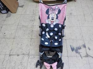 lot 4 image: Minnie Mouse Stroller...
