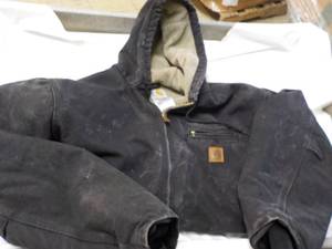 lot 9 image: Carhartt Jacket size 1XL previousl...