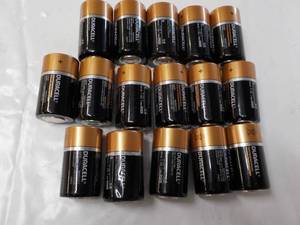 lot 26 image: 16 ct Duracell D Batteries...