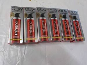 lot 29 image: 6 ct Olay Regenerist Mineral Sun Sc...