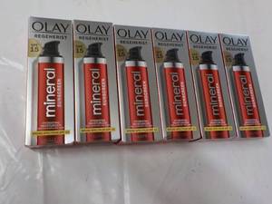 lot 31 image: 6 ct Olay Regenerist Mineral Sun Sc...