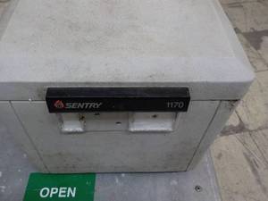 lot 37 image: Sentry 1170 Fireproof Safe- no key...