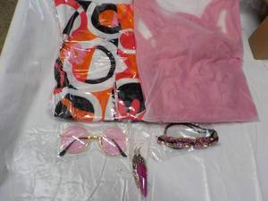 lot 68 image: 5 pc 60, 70s Costume...