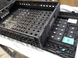 lot 86 image: 2 Collapsible Crates 24 x 20 x 24...